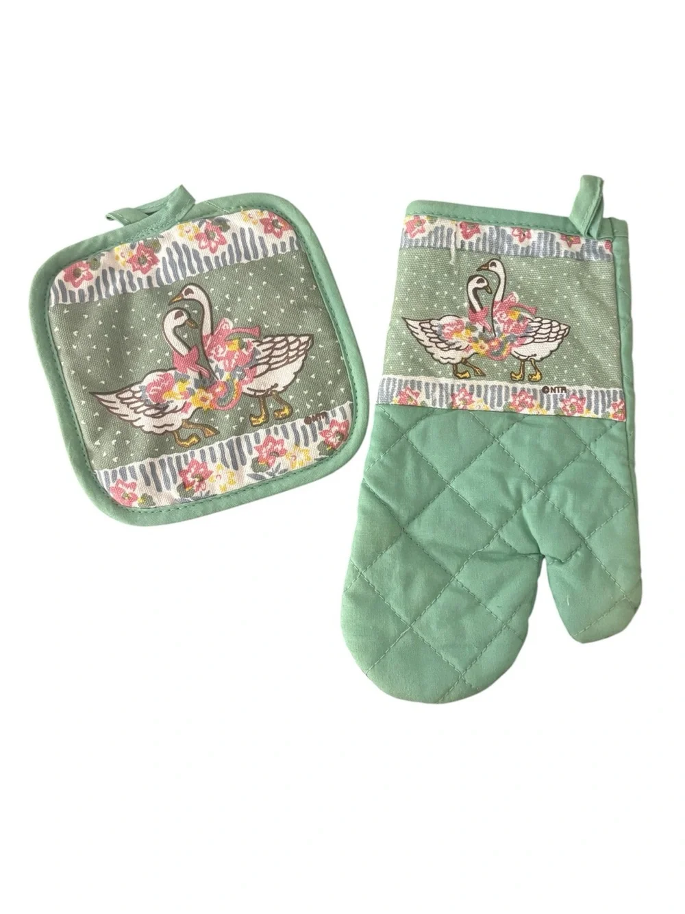 Green Swan Oven Mitt and Potholder Set VTG Quilted Set Cottagecore Coquette